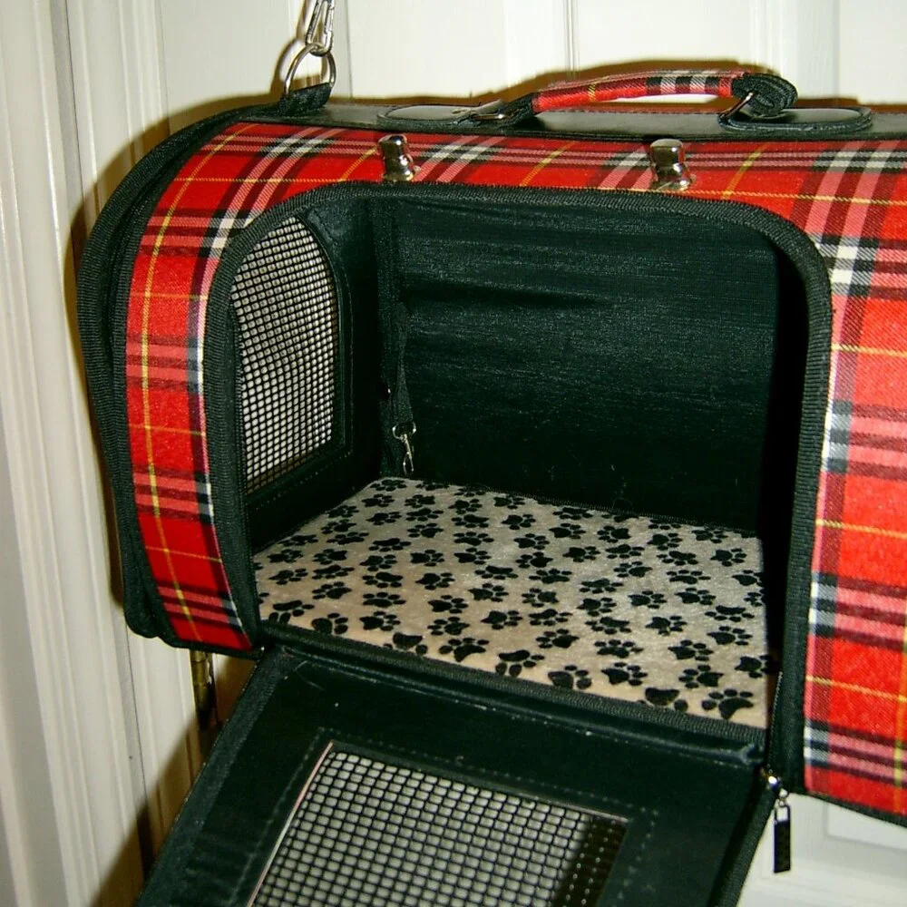 Koala Small Dog/Cat Carrier Plaid Travel Pet Kennel, EUC